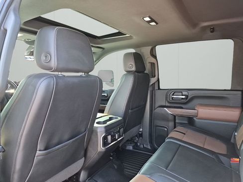 Used 2020 Chevrolet Silverado 2500 High Country w/ Z71 Off-Road Package image 18