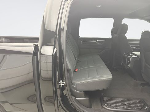 Used 2022 RAM 1500 Big Horn AWD/4WD image 17