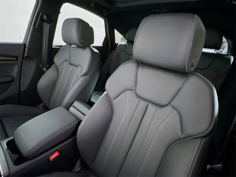 Used 2024 Audi Q5 2.0T Premium Plus image 11