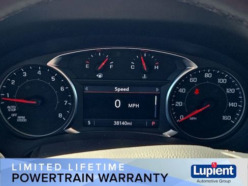 Used 2024 GMC Terrain SLT image 18