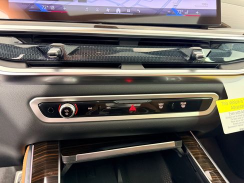 New 2026 BMW X5 xDrive40i w/ M Sport Package image 24