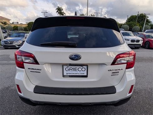 Used 2017 Subaru Outback 3.6R Touring image 11