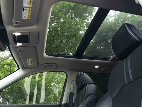 Certified 2024 Honda Pilot Elite image 36