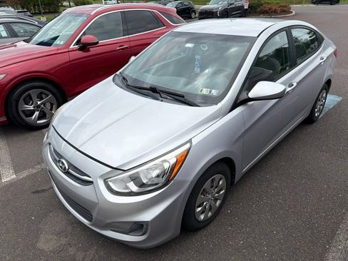 Used 2016 Hyundai Accent SE FWD image 3