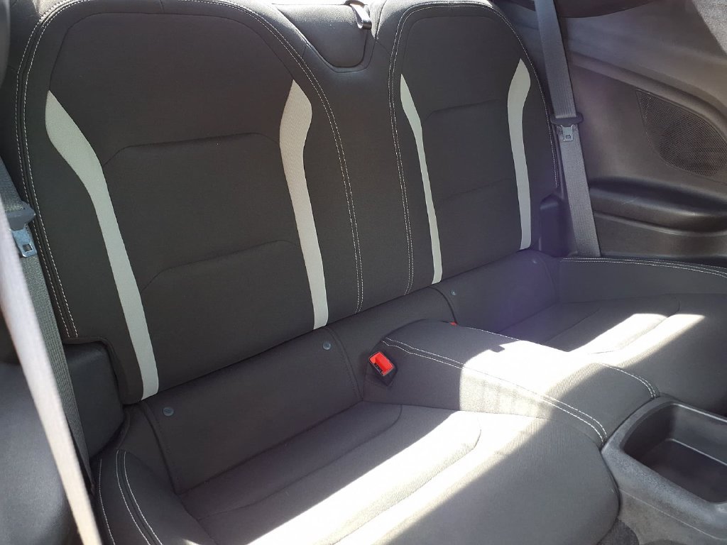 Used 2020 Chevrolet Camaro LT w/ Technology Package RWD image 18