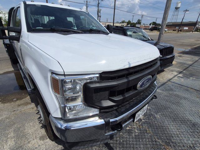 Used 2020 Ford F350 XL w/ Power Equipment Group AWD/4WD image 2