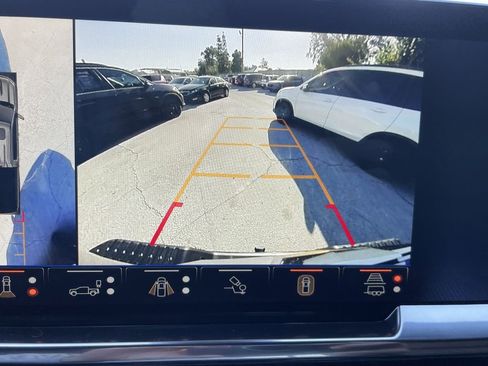 Certified 2025 Chevrolet Silverado 1500 High Country image 25