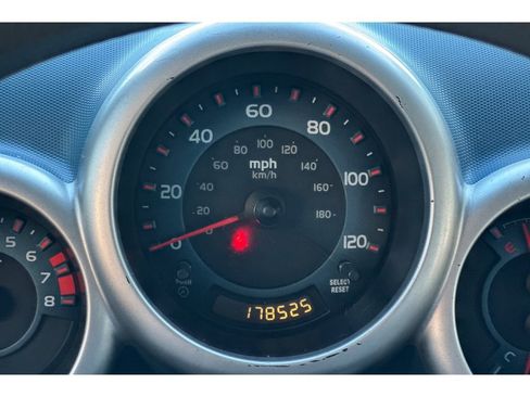 Used 2004 Honda Element EX image 25