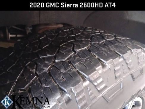 Used 2020 GMC Sierra 2500 AT4 w/ AT4 Preferred Package image 31