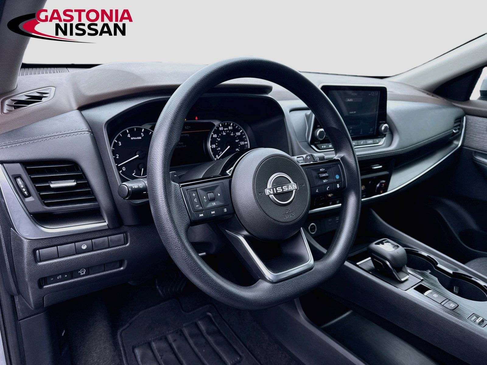 Used 2023 Nissan Rogue SV FWD image 11