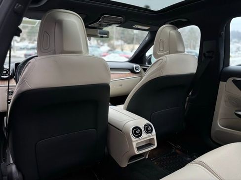 Certified 2023 Mercedes-Benz C 300 4MATIC Sedan image 23