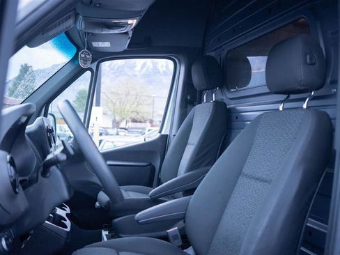 Used 2023 Mercedes-Benz Sprinter 2500 w/ Parking Package image 12