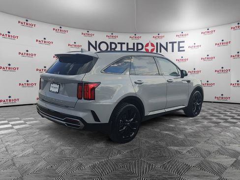 Used 2022 Kia Sorento SX image 7