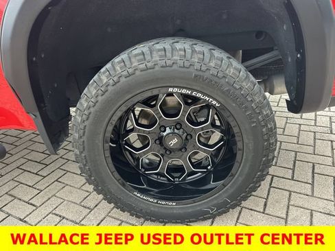 Used 2021 Chevrolet Silverado 1500 LT Trail Boss w/ Bed Protection Package AWD/4WD image 13