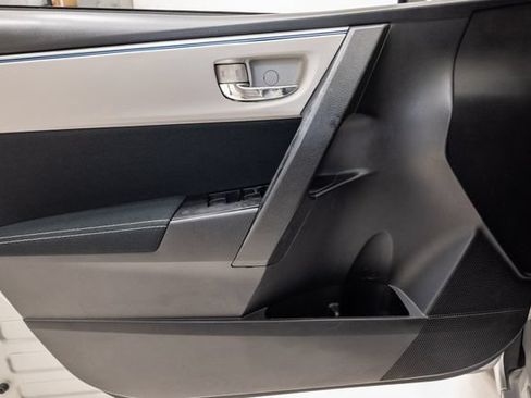 Used 2014 Toyota Corolla LE FWD image 8