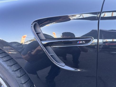 Used 2018 BMW M4 Coupe w/ Competition Package RWD image 7