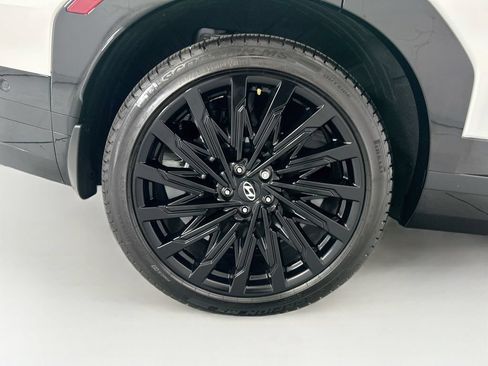 Used 2025 Hyundai Santa Fe Calligraphy FWD image 32