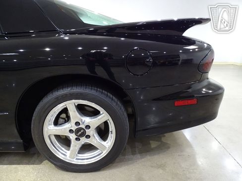 Used 1999 Pontiac Firebird Formula image 32