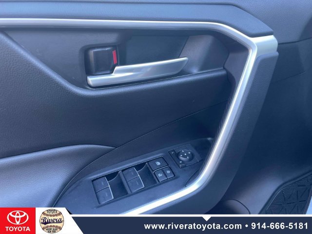 Certified 2025 Toyota RAV4 XLE w/ Convenience Package AWD/4WD image 18