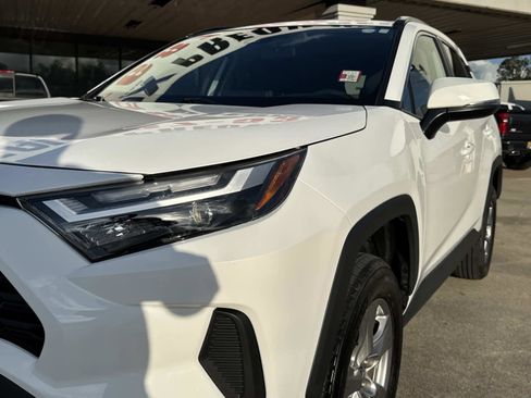 Used 2025 Toyota RAV4 XLE image 5