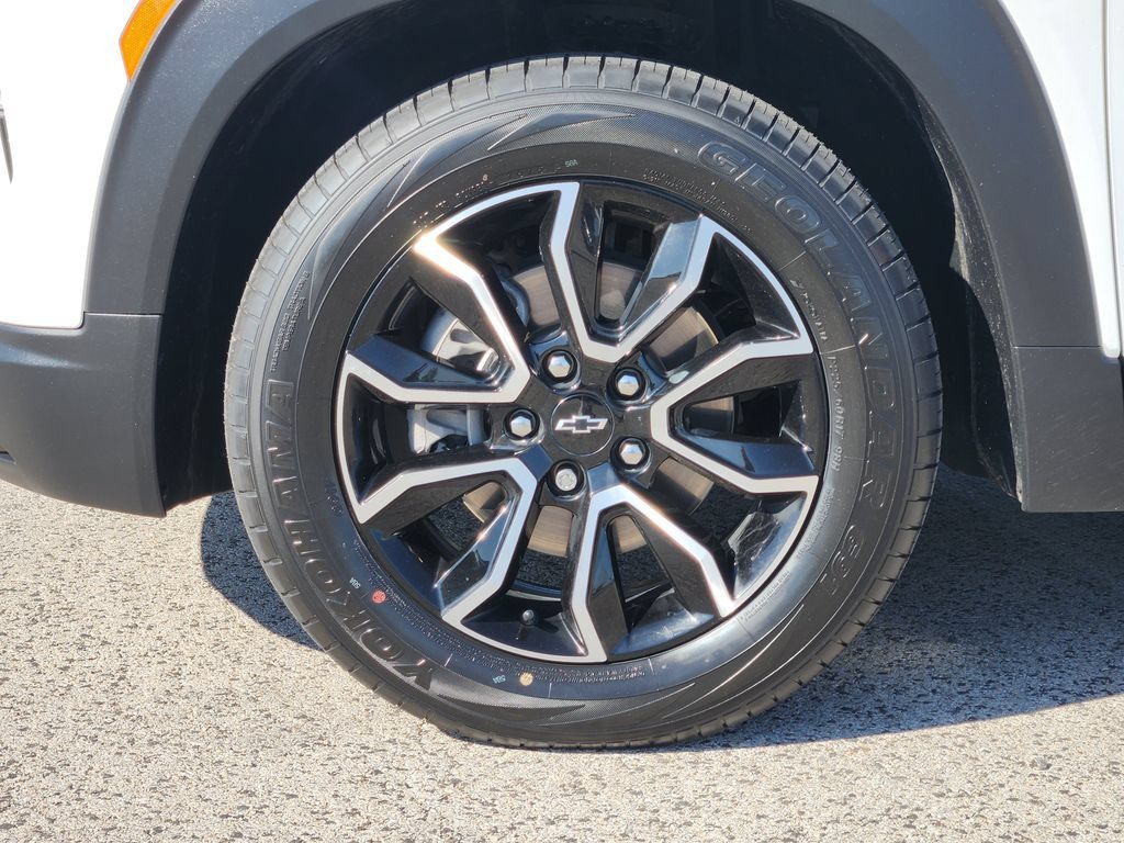 Used 2024 Chevrolet TrailBlazer ACTIV w/ Convenience Package FWD image 8