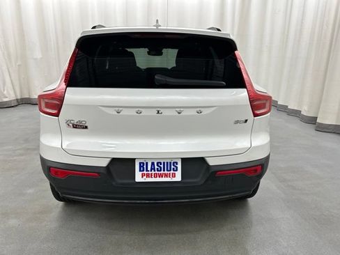 Used 2024 Volvo XC40 B5 Plus w/ Climate Package AWD/4WD image 28