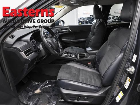 Used 2024 Mitsubishi Outlander SE FWD image 14
