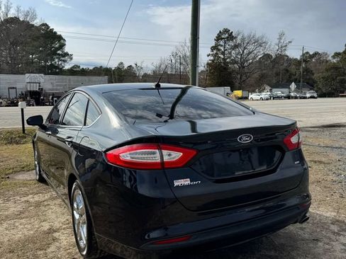 Used 2015 Ford Fusion SE FWD image 7