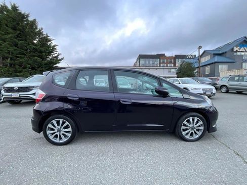 Used 2013 Honda Fit Sport image 9
