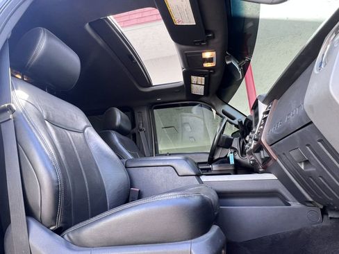 Used 2016 Ford F250 Lariat w/ Lariat Ultimate Package image 25