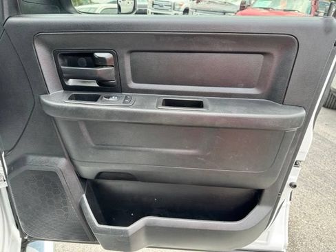 Used 2018 RAM 3500 Tradesman w/ Chrome Appearance Group AWD/4WD image 15