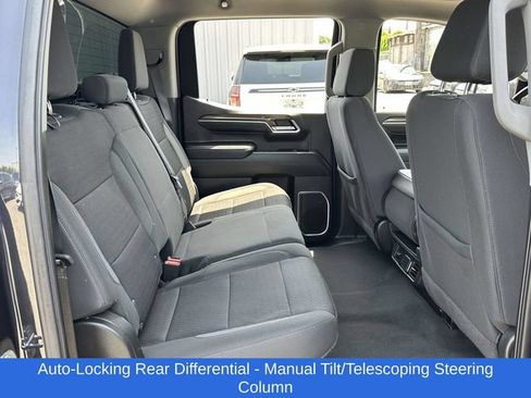 Used 2022 Chevrolet Silverado 1500 RST AWD/4WD image 19