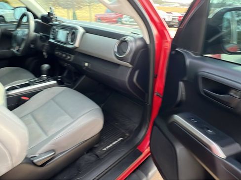 Used 2019 Toyota Tacoma 4x4 Double Cab image 21