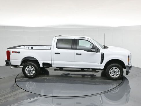 New 2026 Ford F250 XLT w/ FX4 Off-Road Package image 57