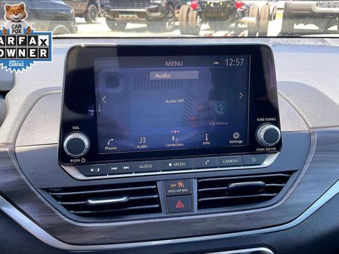 Used 2025 Nissan Altima 2.5 SV FWD image 33
