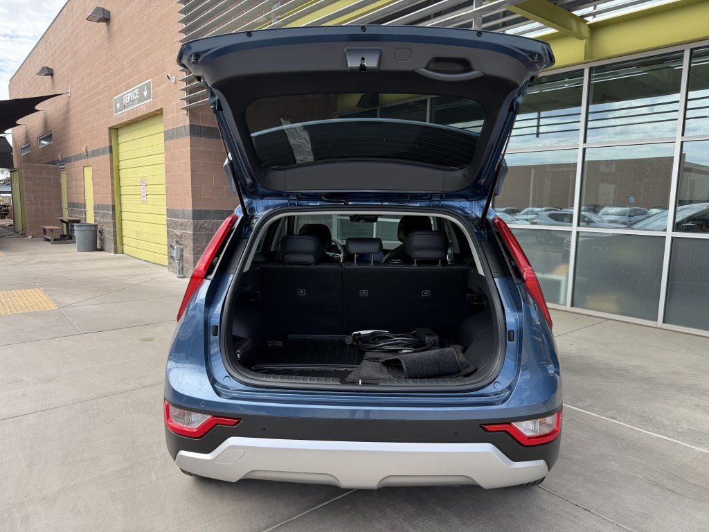 Used 2023 Kia Niro EX FWD image 35