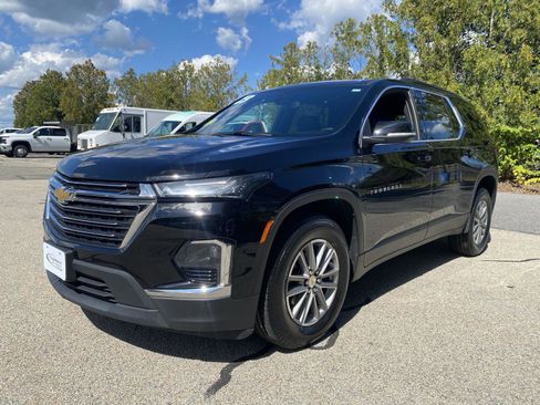 Used 2023 Chevrolet Traverse LT w/ LPO, Floor Liner Package image 3