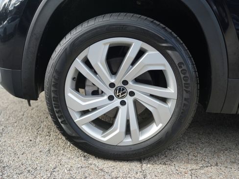 Certified 2023 Volkswagen Atlas SE w/ Panoramic Sunroof Package image 11