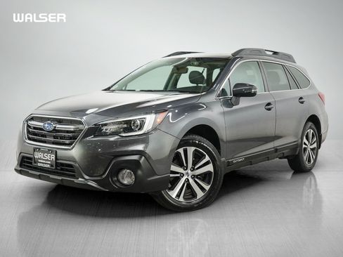 Used 2018 Subaru Outback 2.5i Limited AWD/4WD image 1