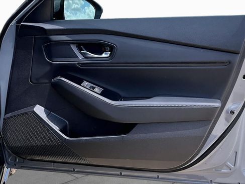Used 2025 Honda Accord Touring image 23