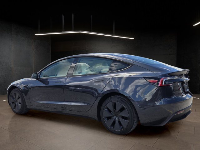 Used 2025 Tesla Model 3 Long Range RWD image 5
