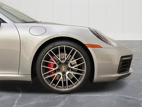 Used 2022 Porsche 911 Targa 4S image 11