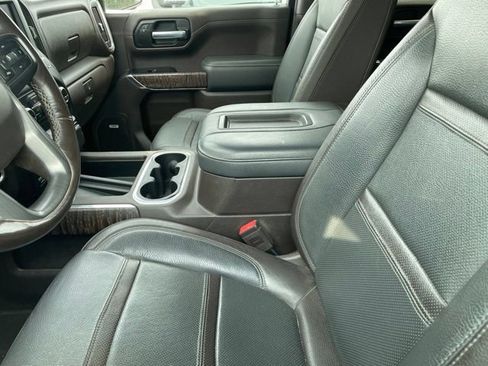 Used 2019 GMC Sierra 1500 Denali w/ Denali Ultimate Package AWD/4WD image 3