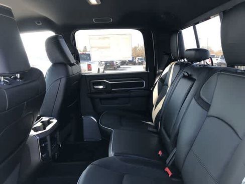 New 2026 RAM 2500 Laramie AWD/4WD image 30