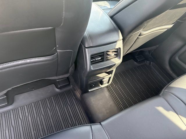 Used 2023 Ford Edge SEL w/ Convenience Package AWD/4WD image 16