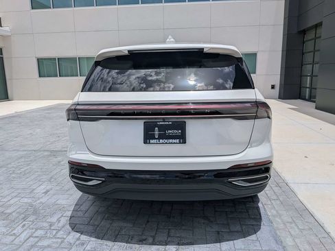 Certified 2024 Lincoln Nautilus Premier AWD/4WD image 5