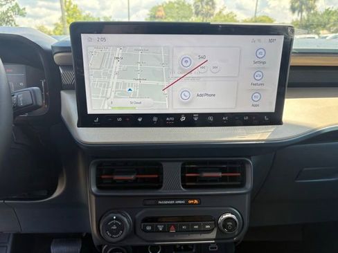 New 2025 Ford Maverick Lariat image 15