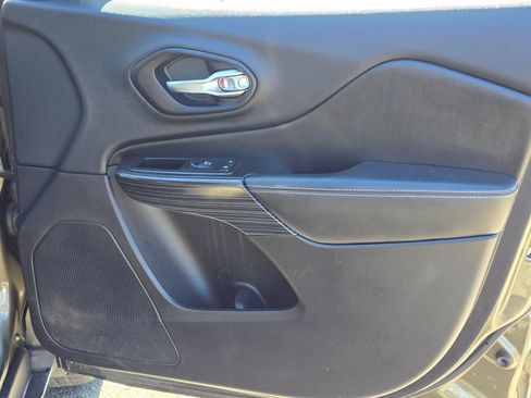 Used 2014 Jeep Cherokee Limited AWD/4WD image 20