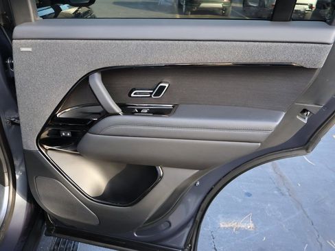 Used 2023 Land Rover Range Rover Sport SE image 15