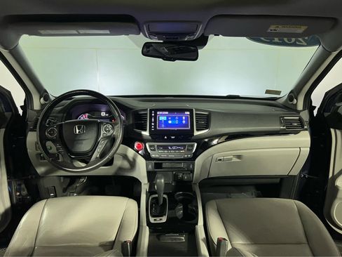 Used 2019 Honda Ridgeline RTL-E image 10